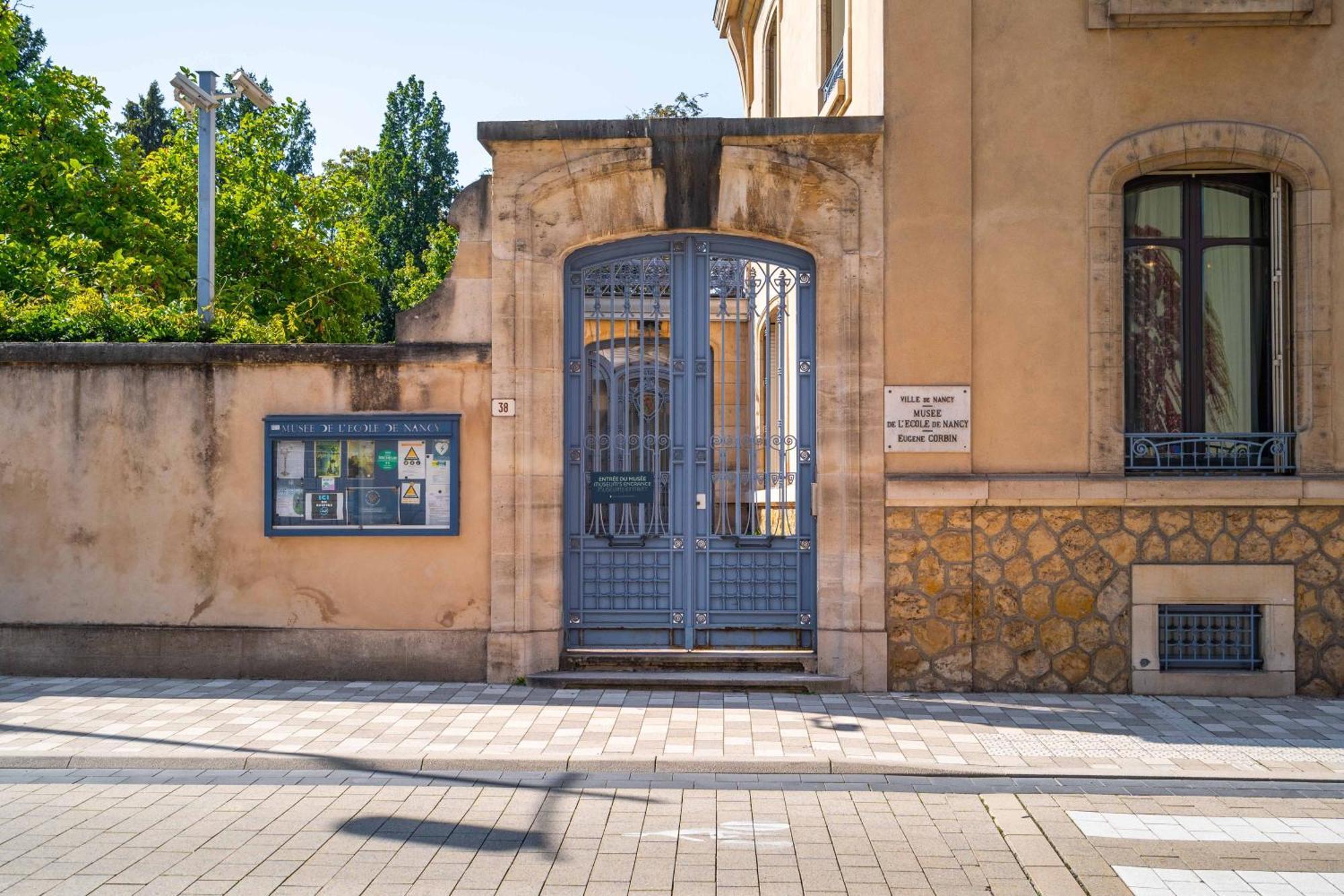 Le Rayonnant Du Placieux Avec Parking Prive Nancy Bagian luar foto
